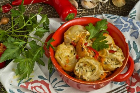 Stuffed Pasta in Tomato Sauce