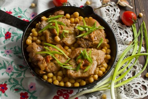 Delicious Oven-Baked Pork with Chickpeas and Onions