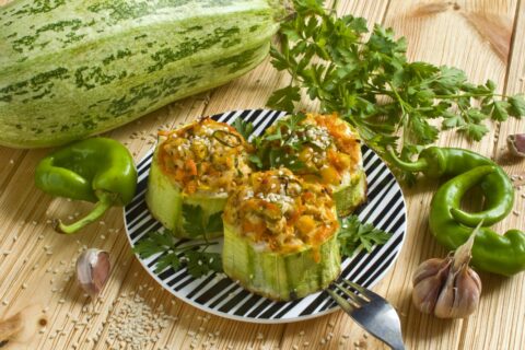 Oven-Baked Stuffed Zucchini
