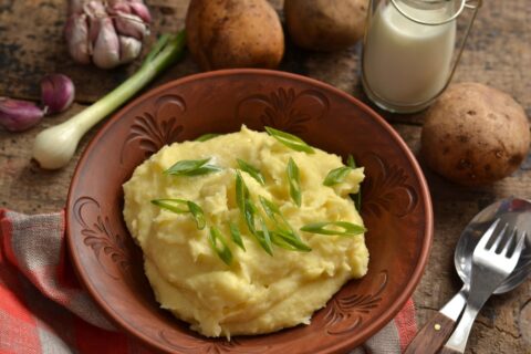 Mashed Potatoes — Recipe with Milk and Butter
