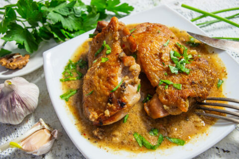 Chicken Thighs in Ginger-Walnut Sauce