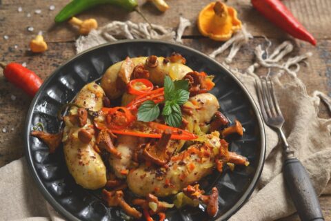 Oven-Baked Chicken Sausages with Mushrooms
