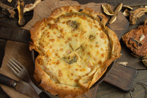 Lazy Kulebyaka — Layered Pancake Pie with Chicken and Mushrooms