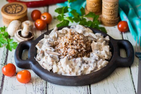 Versatile Chicken and Mushroom Gravy