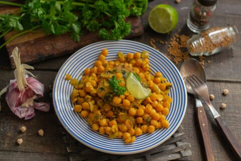 Hearty Chickpea Curry Inspired by Indian Cuisine