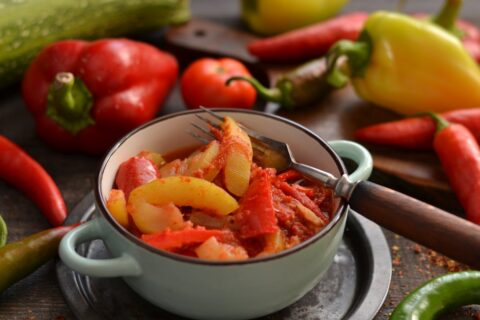 Stewed Zucchini with Tomatoes and Peppers