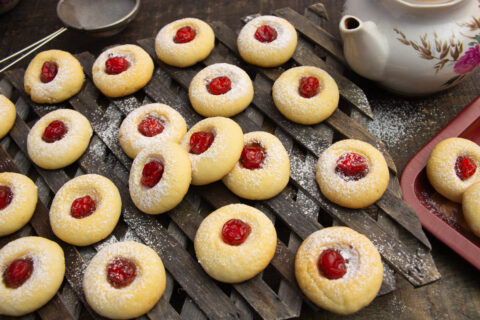 Vanilla Cookies with Cherry