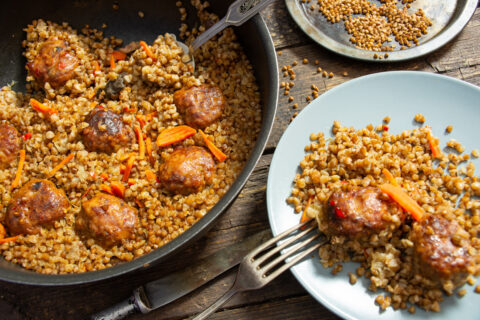 Grechka with Tefteli — Baked Buckwheat with Meatballs