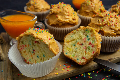 Confetti Cupcakes — Mini Cakes for a Fairy