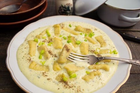 Potato Gnocchi in Cheese Sauce
