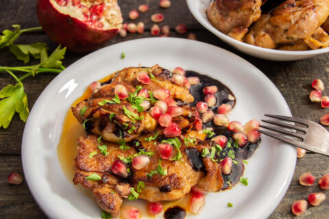 Chicken in Pomegranate Sauce