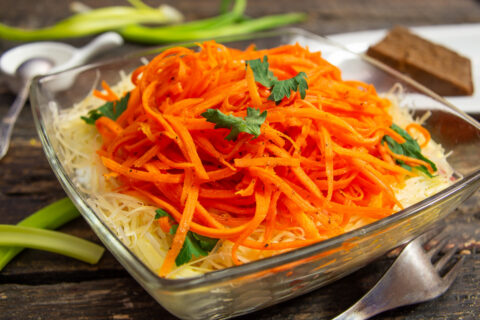Korean Carrot and Chicken Salad