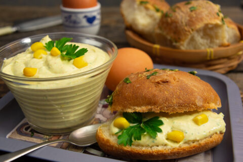10-Minute Breakfast: Creamy Crab Stick Salad