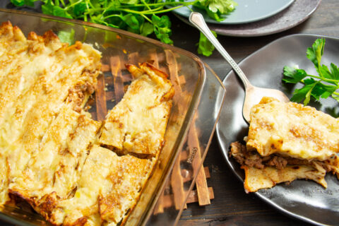 Blinchiki with Minced Meat in Creamy Sauce — Baked Savory Crepes
