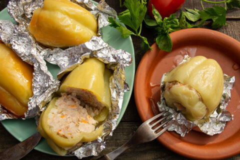 Foil-Baked Stuffed Peppers with Rice and Minced Meat