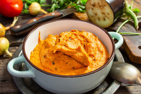 Baklazhannaya Ikra — Eggplant Caviar with Mayonnaise and Tomato Paste