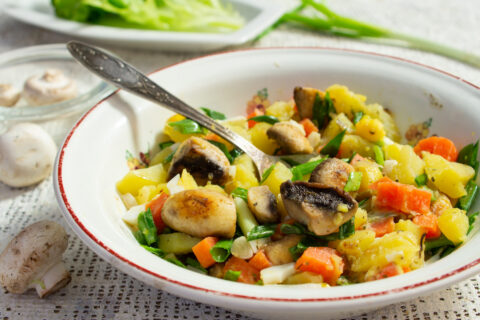 Potato Salad with Mushrooms and Vinaigrette Dressing