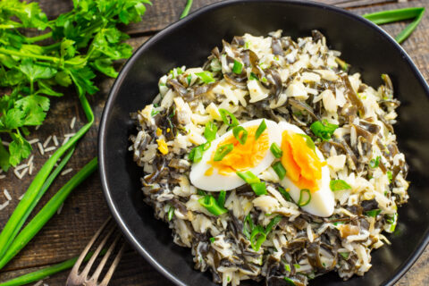 Seaweed Salad with Rice, Egg, and Green Onion