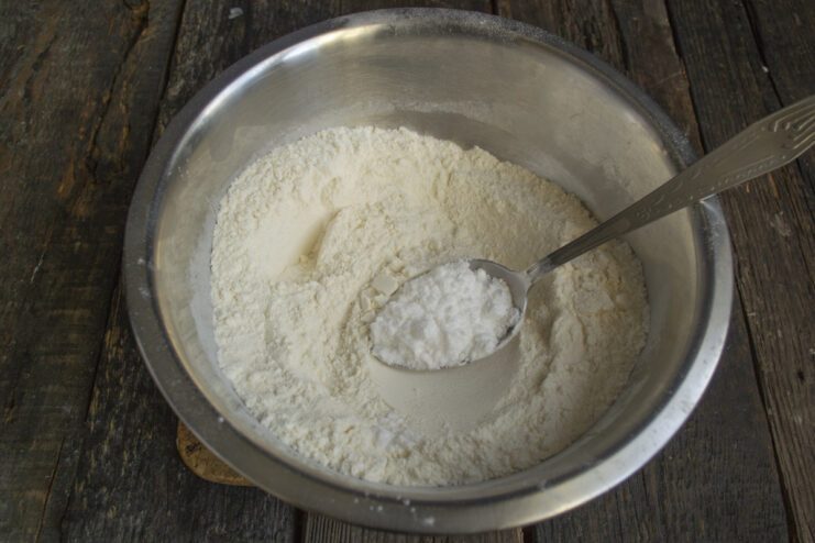 Flavoring the Batter with Vanilla Adding vanilla sugar to the dry flour mixture