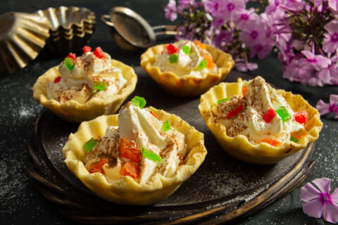 Korzinochki (Shortbread Tartlets) with Whipped Cream
