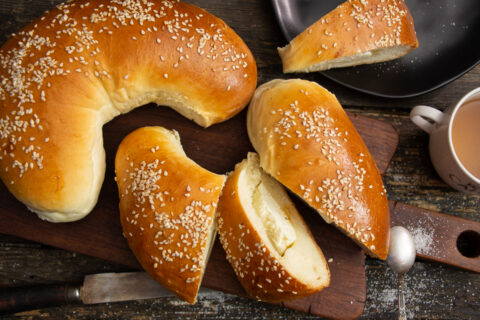 Sweet cheese crescent rolls