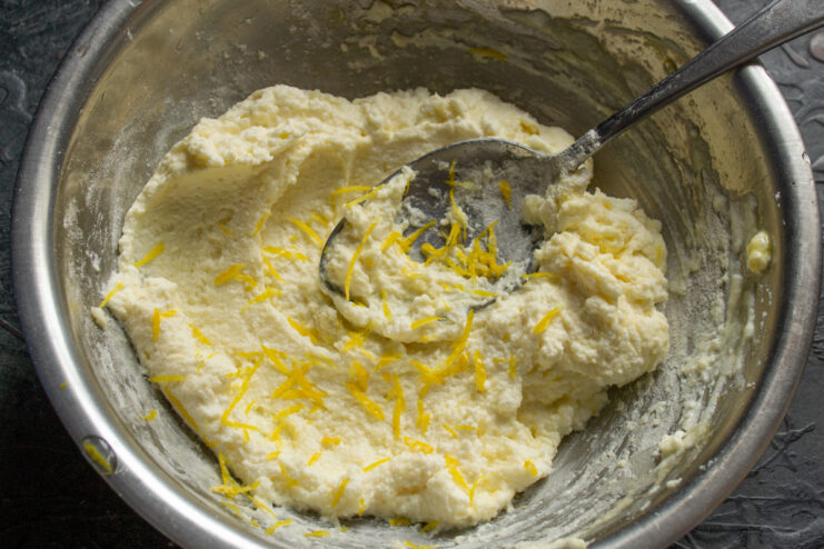 Freshly grated lemon zest added to the syrniki dough