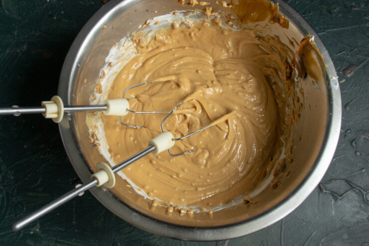 Finished frosting Thick frosting made of boiled condensed milk beaten with a mixer