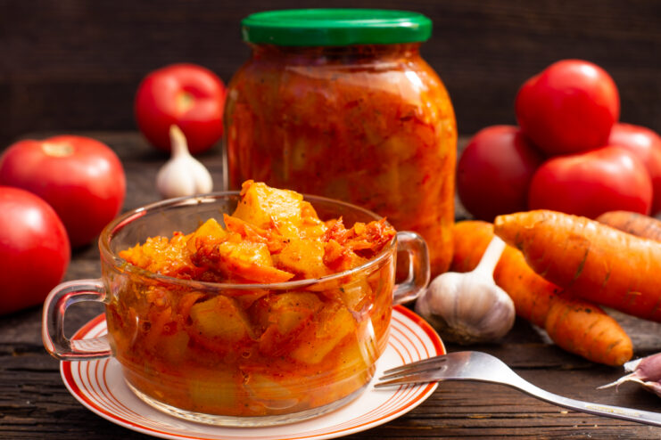 Zucchini sauté preserve in a glass bowl and canning jar