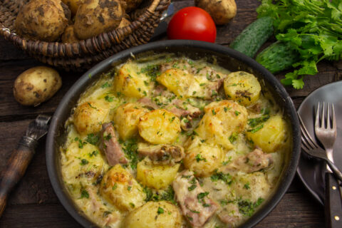 New Potatoes with Pork Ribs