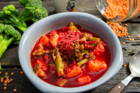 Vegetarian Borscht with Broccoli