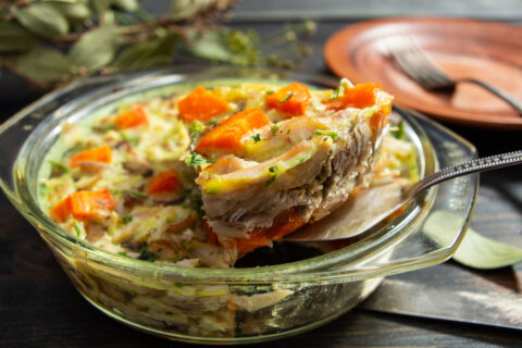 Chicken Drumstick Aspic (Zalivnoe)